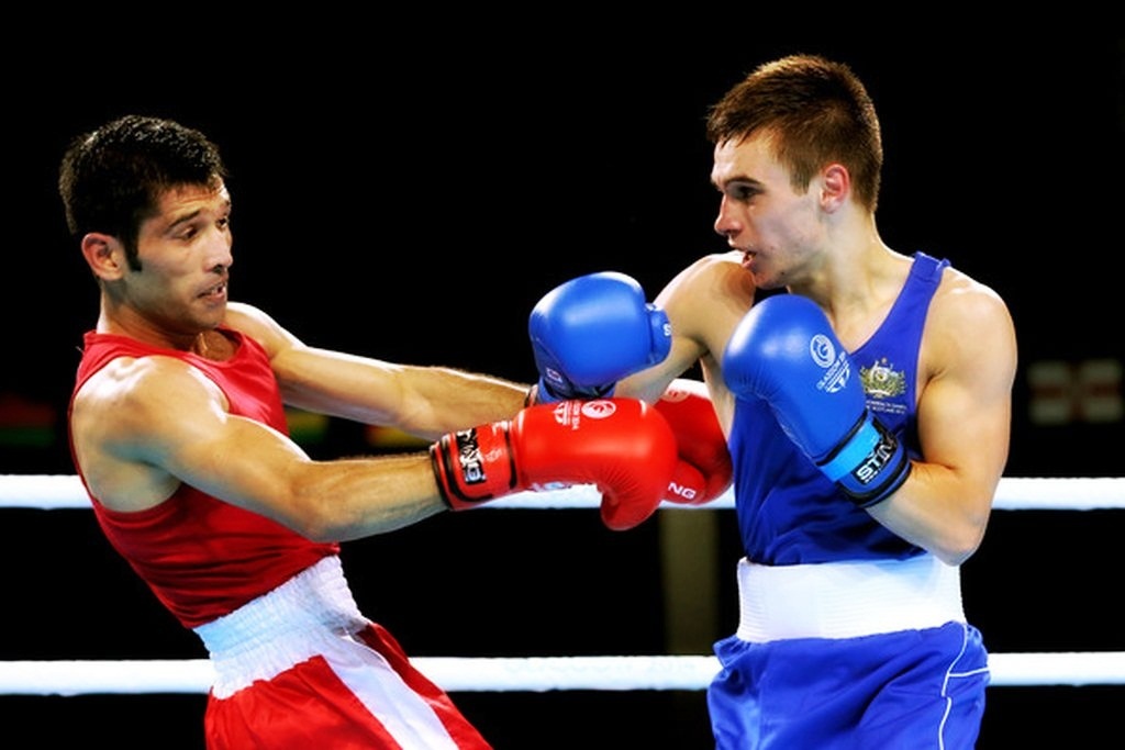 pro-boxer-mohammad-waseem-departs-for-scotland-determine-to-become